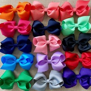 15 Wee Ones Bows: Size Small